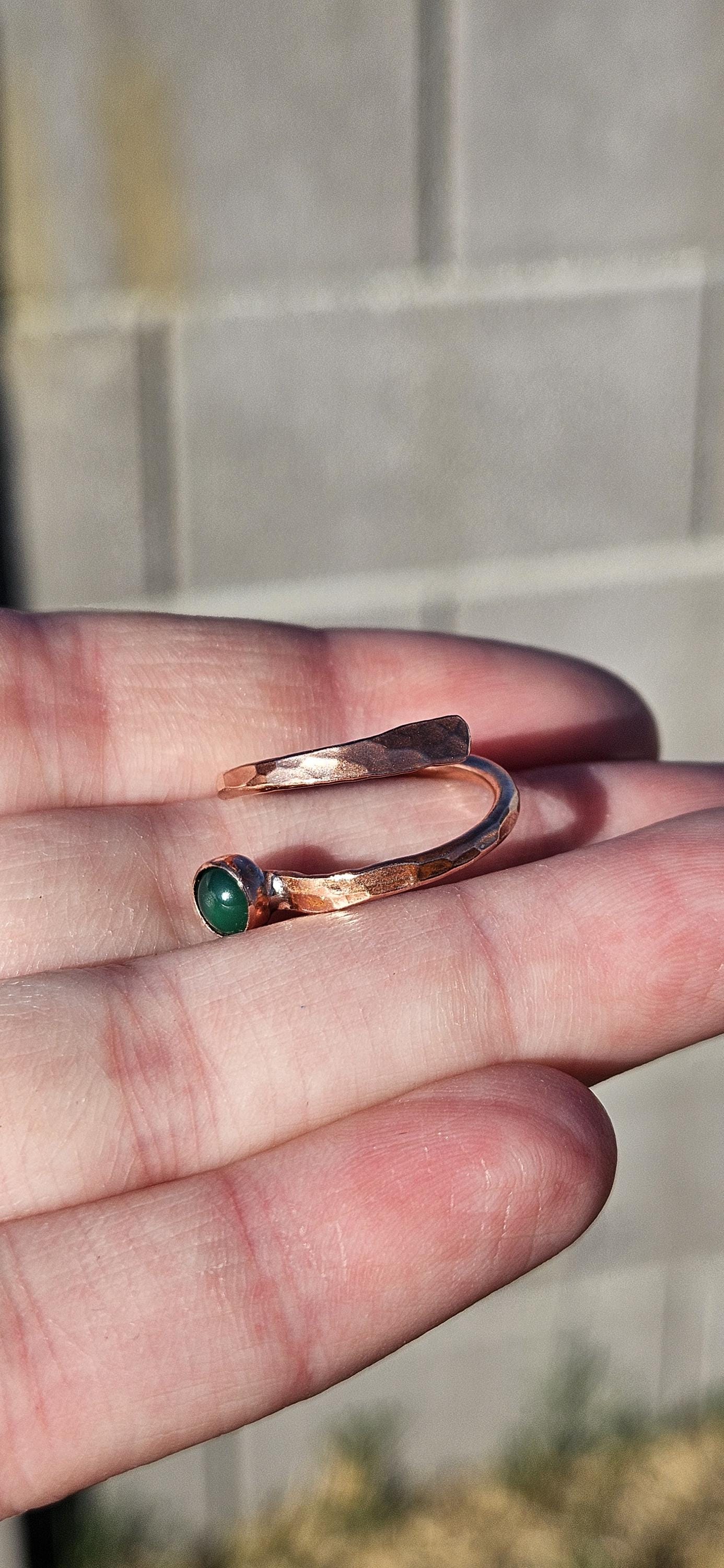 Hammered Copper Ring with Single Stone/ Purple Amethyst/ Green Onyx/Adjustable Wrap Ring /Handmade Jewelry by Elven Soul