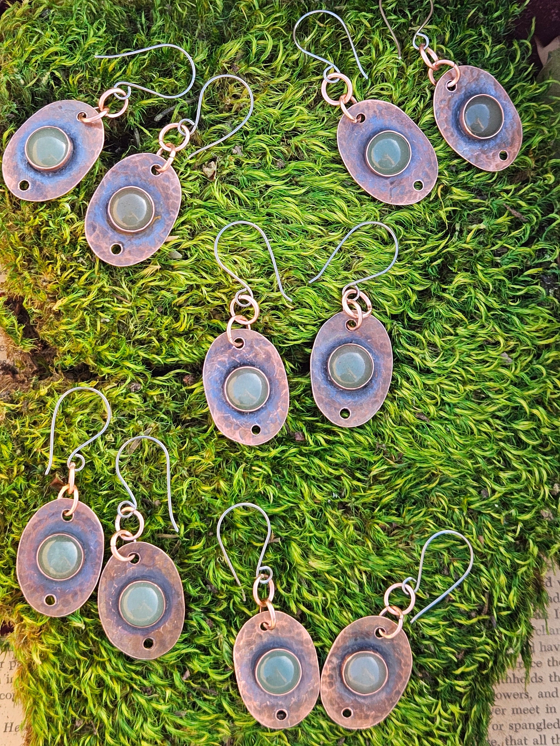 Rustic Copper Earrings/ Green Adventurine Stones/ Hammered Copper Jewelry/ Niobium Ear Wires/ Sensitive Safe/Elven Soul