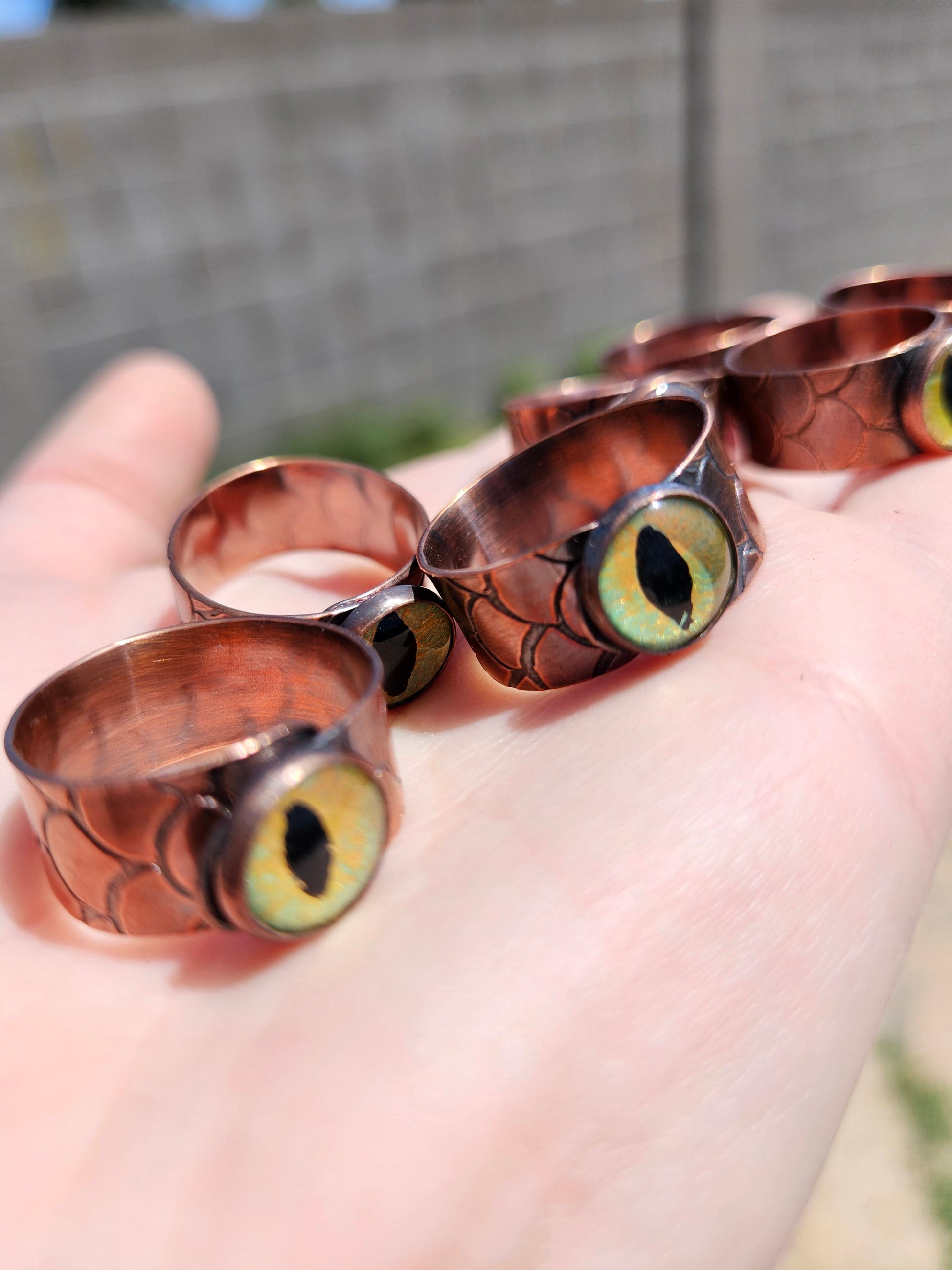 Dragon Eye Ring/ Copper Etched Dragon Scales/ Adjustable Copper Band/Handpainted Glass Dragon Eye/ Rustic Copper Jewelry / Elven Soul