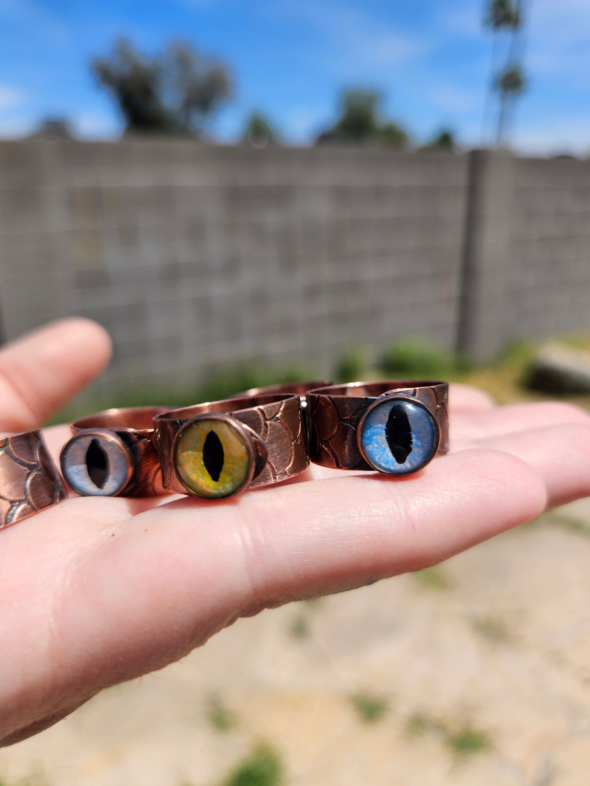 Dragon Eye Ring/ Copper Etched Dragon Scales/ Adjustable Copper Band/Handpainted Glass Dragon Eye/ Rustic Copper Jewelry / Elven Soul